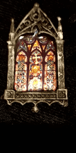 Load image into Gallery viewer, Cathedral Mullion Window